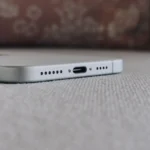 Microphone ở cổng sạc iPhone, vị trí quan trọng để ghi âm rõ nét