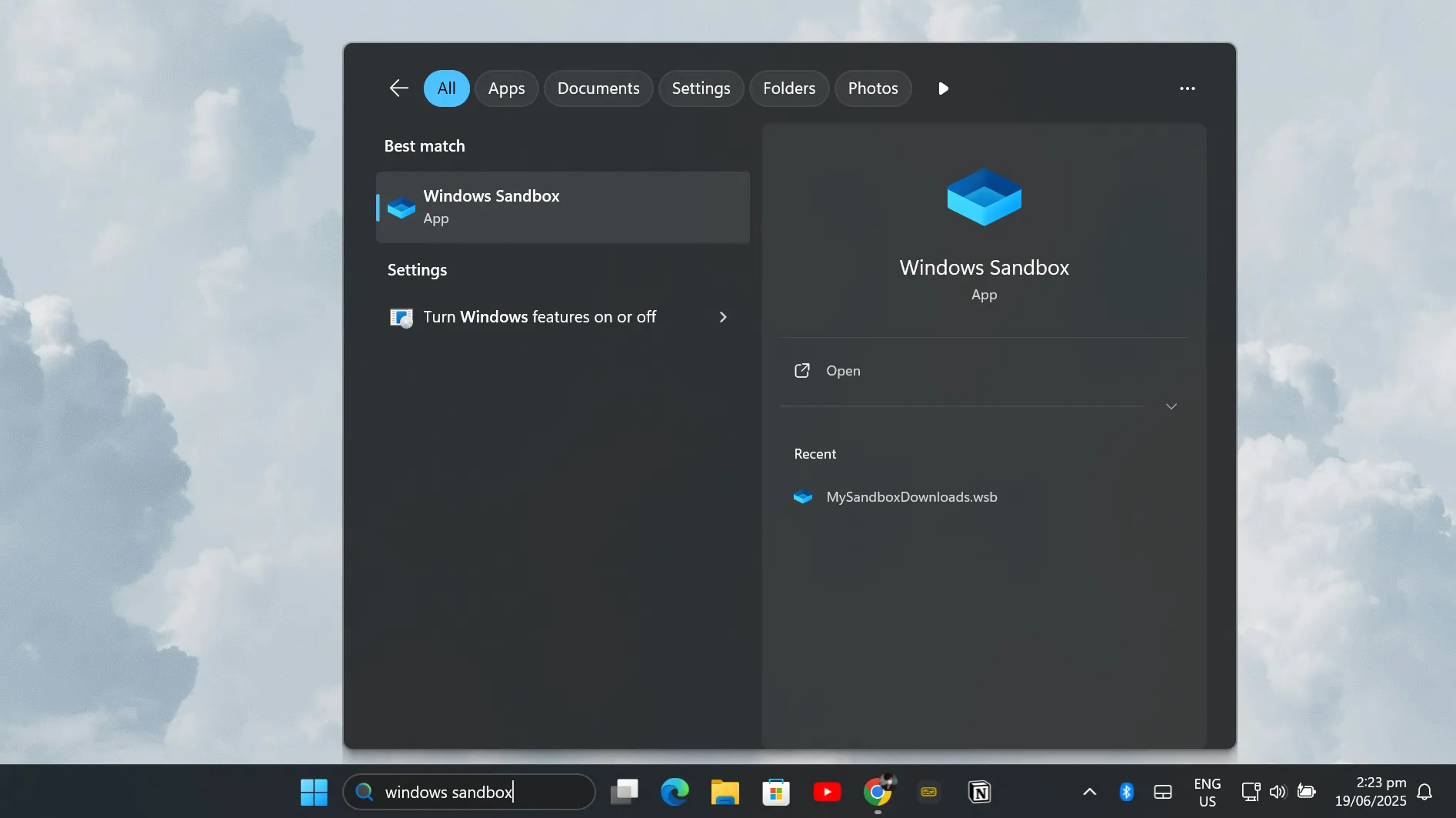 Mở Windows Sandbox từ Start Menu