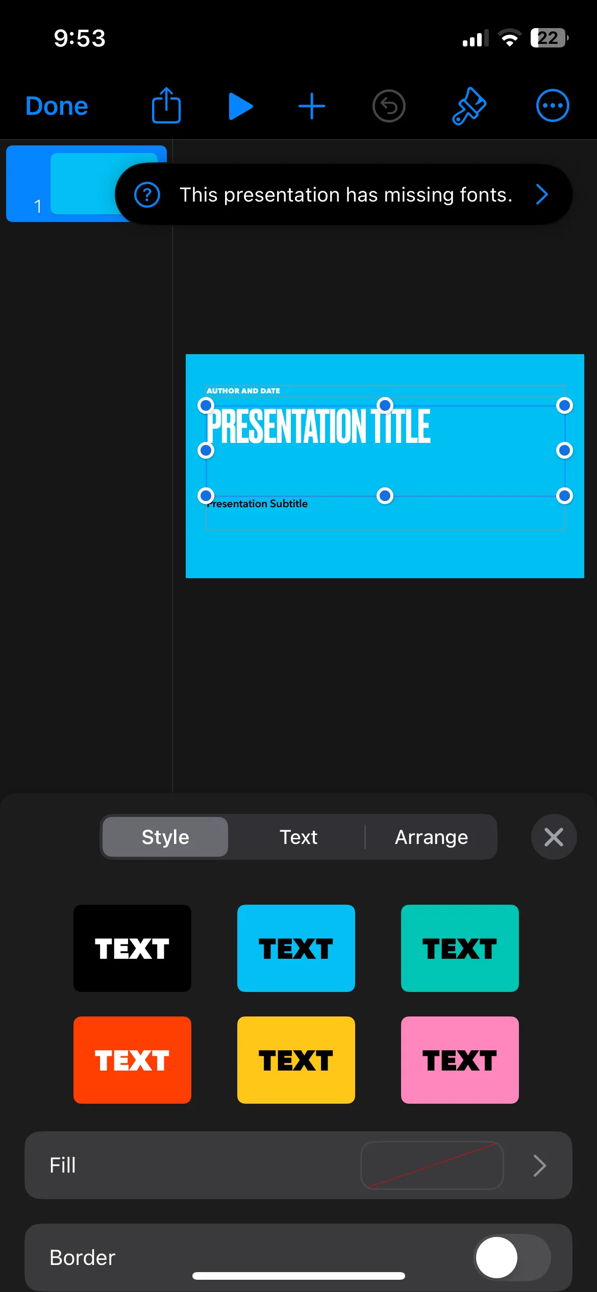 Một slide thuyết trình đang được chỉnh sửa trong ứng dụng Keynote trên iPhone, với các yếu tố văn bản và hình ảnh.