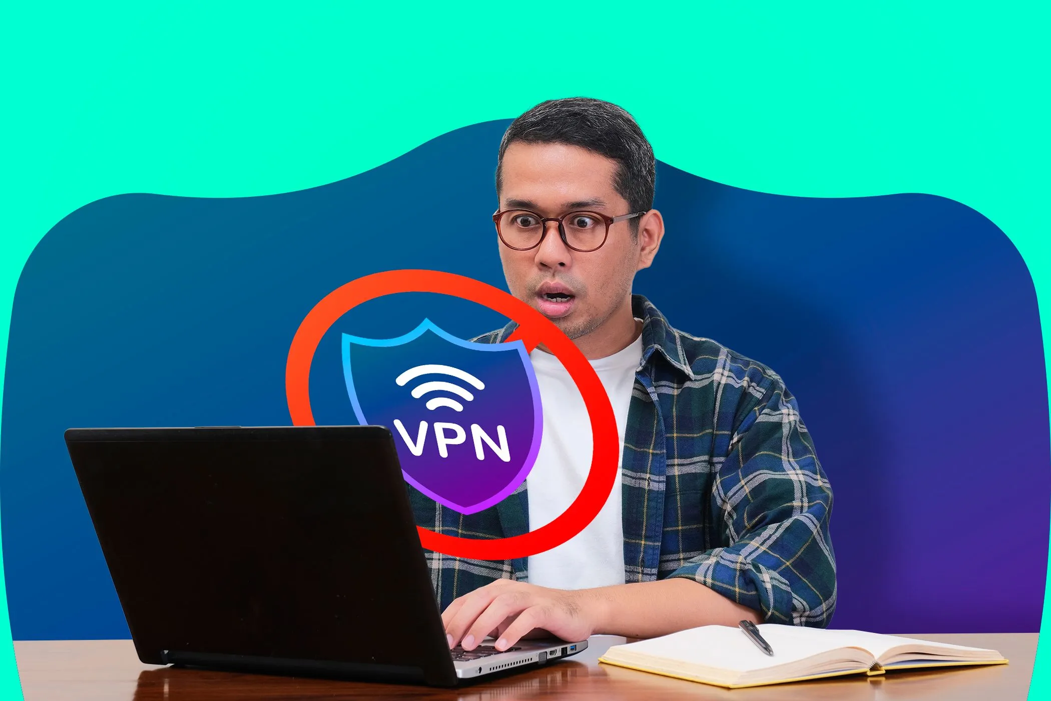 Người đàn ông ngạc nhiên nhìn màn hình laptop hiển thị VPN