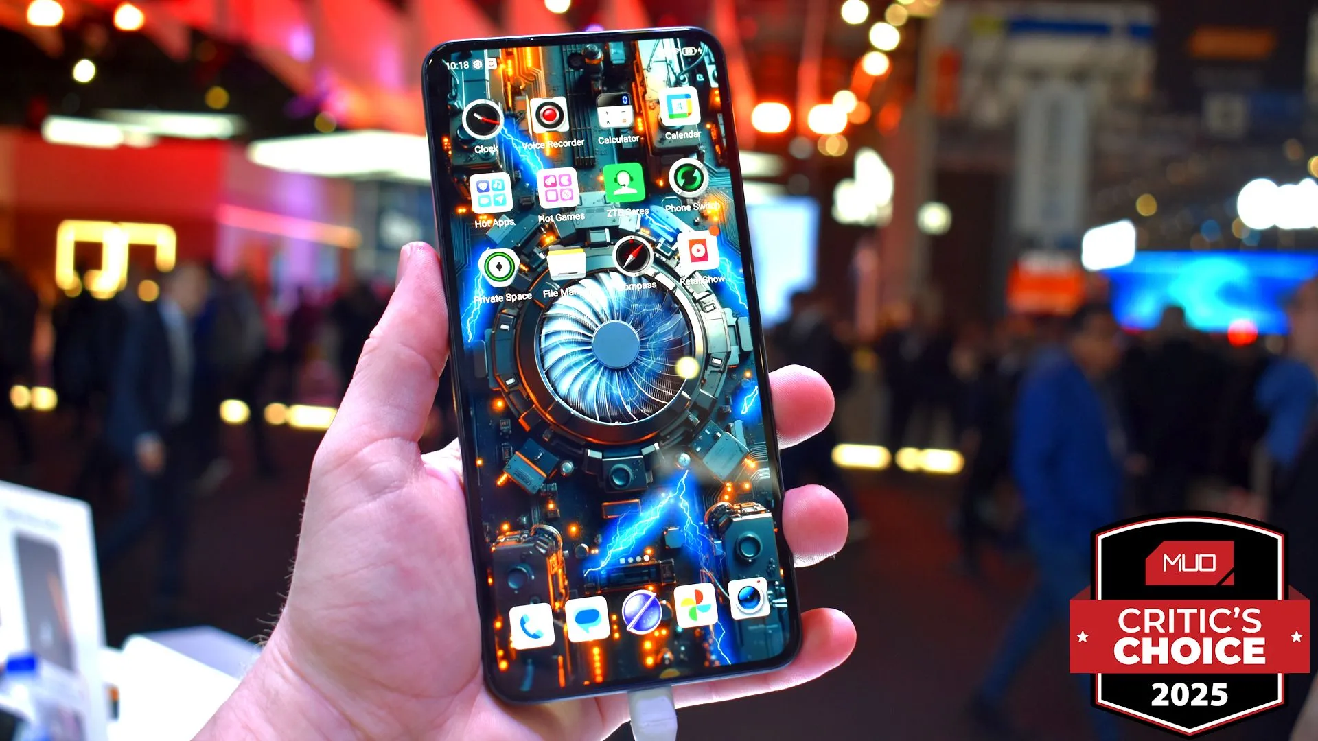 Nubia Neo 3 GT 5G, mẫu điện thoại gaming giá phải chăng, trưng bày tại MWC 2025.