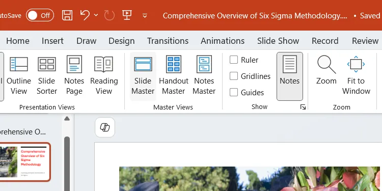 Nút &quot;Slide Master&quot; trong tab View để truy cập chế độ xem Slide Master.