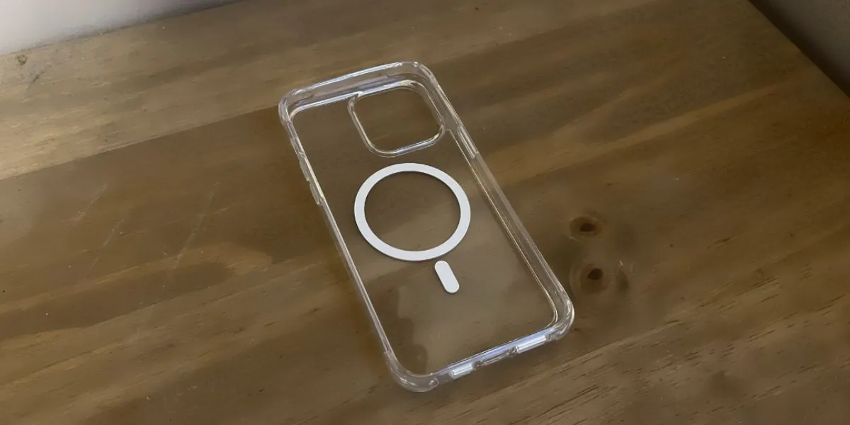 Ốp lưng Mkeke cho iPhone 14 Pro Max với các đường cắt chính xác