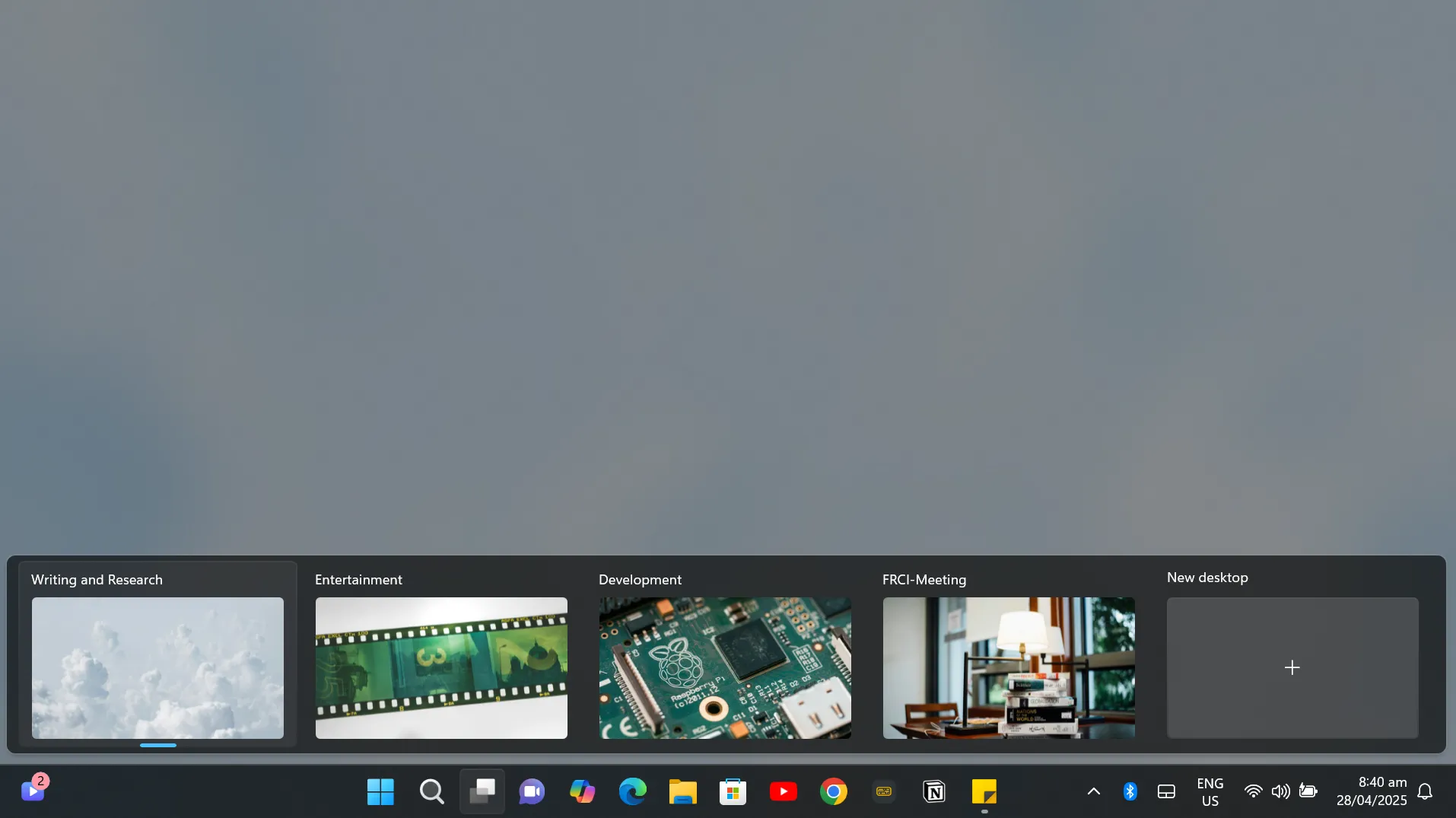 Sắp xếp công việc hiệu quả với các màn hình ảo trên Windows