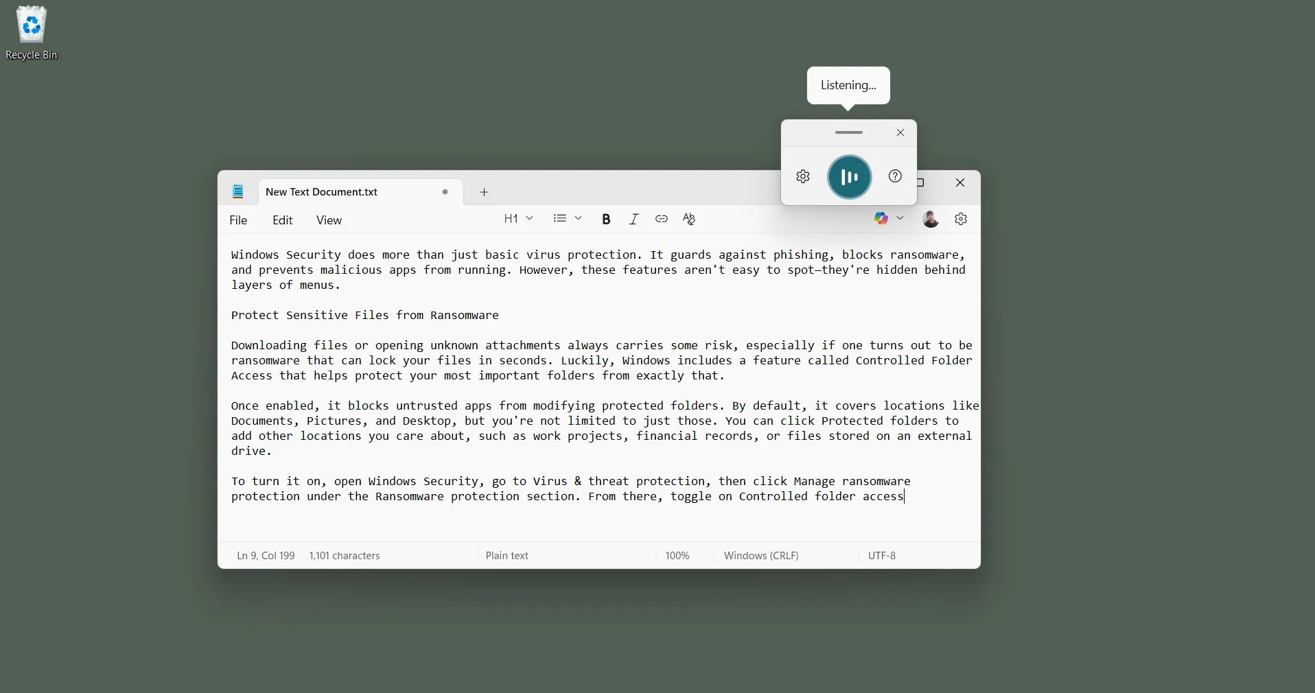 Thanh công cụ Gõ bằng giọng nói (Voice Typing) nổi trên màn hình Windows khi nhập liệu, hiển thị văn bản được chuyển đổi từ giọng nói.
