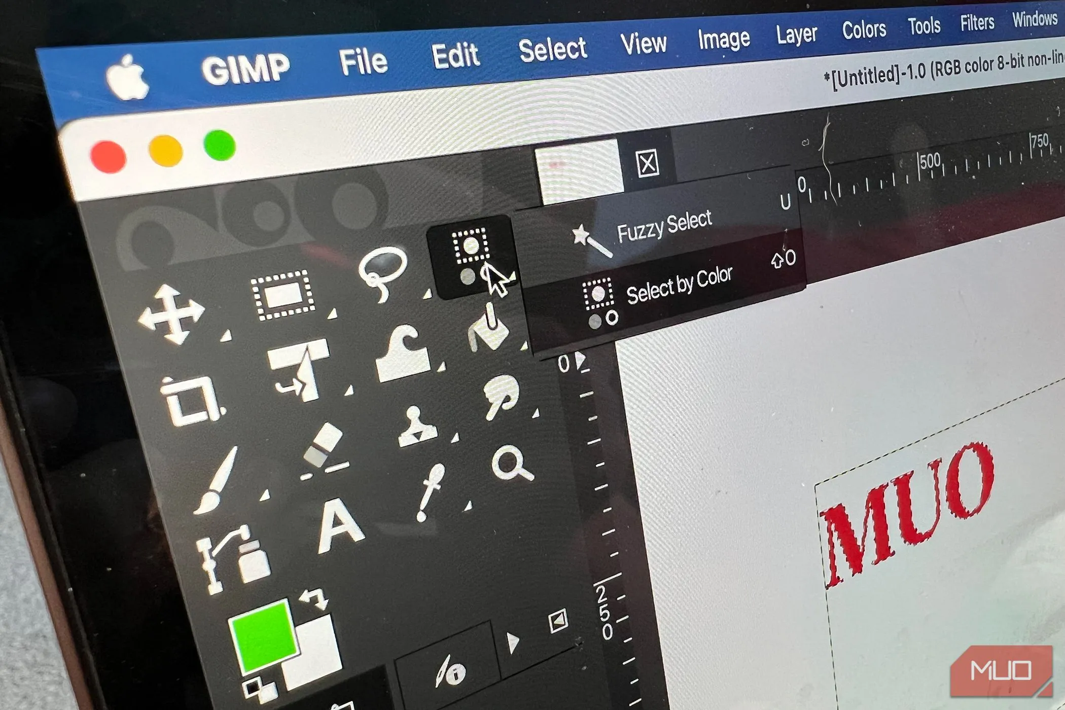 Thanh công cụ và các công cụ chọn vùng được cải thiện của GIMP, bao gồm Paint Select