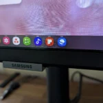 Thanh tác vụ hiển thị trên Samsung DeX gây xao nhãng