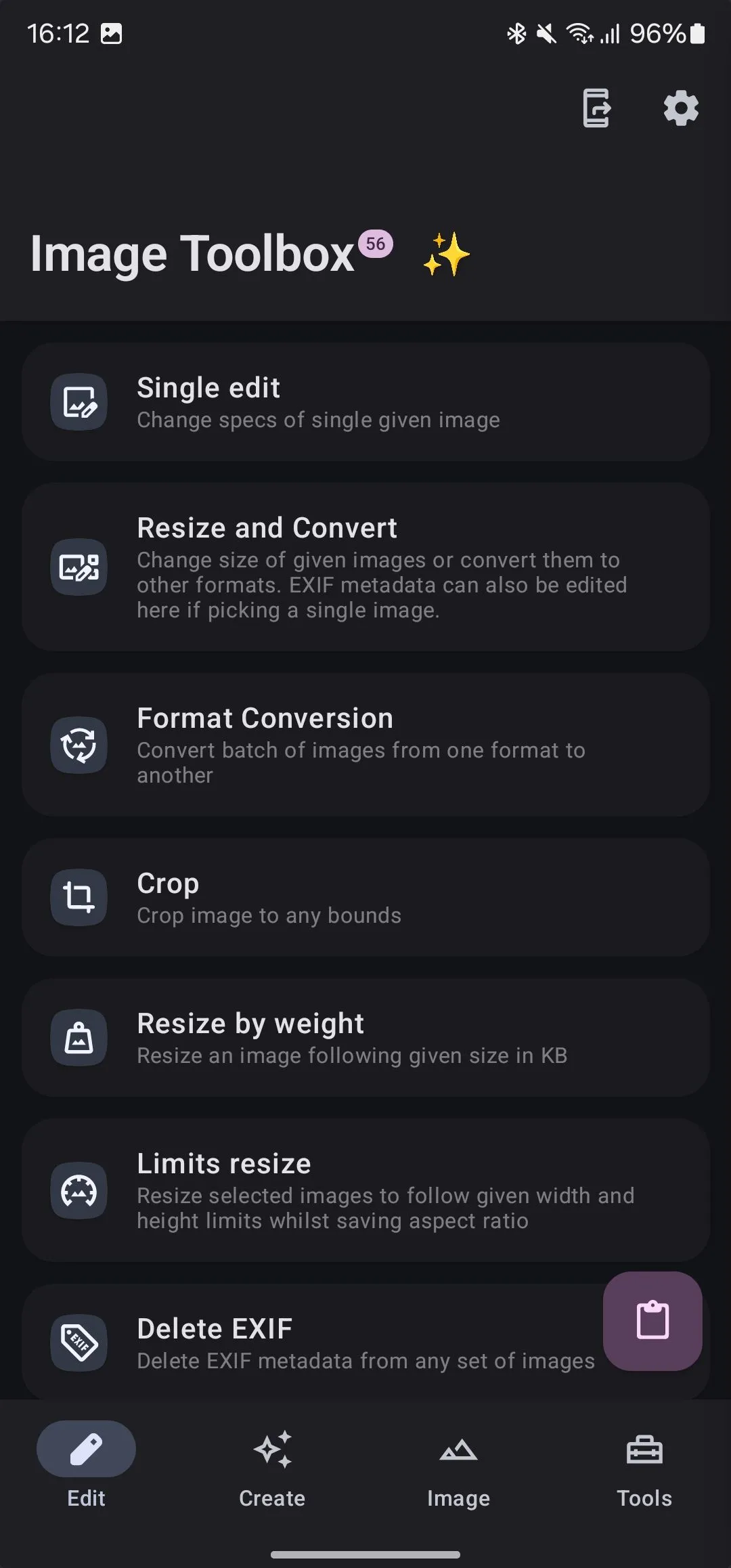 Thẻ &quot;Chỉnh sửa&quot; trong ứng dụng Image Toolbox, hiển thị các công cụ cơ bản để xử lý hình ảnh như cắt, xoay và điều chỉnh màu sắc.