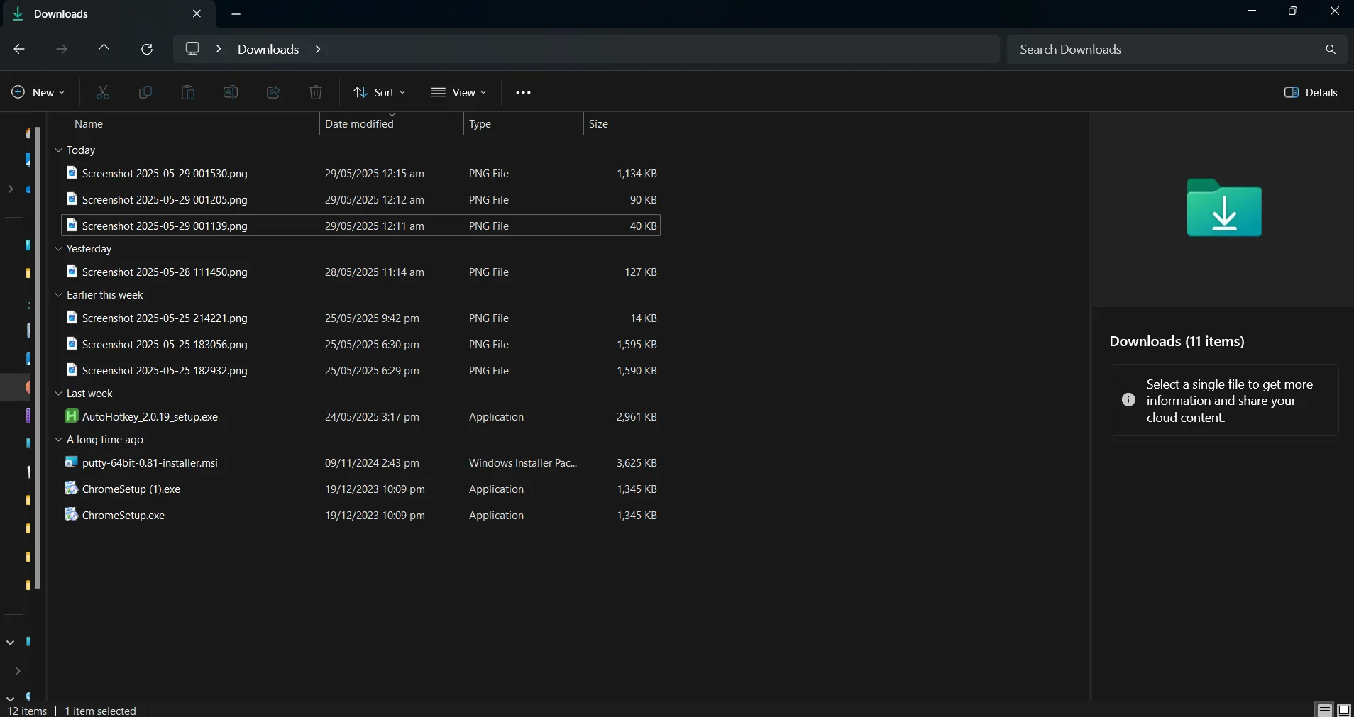 Thư mục Downloads lộn xộn trước khi sắp xếp tự động bằng AutoHotkey