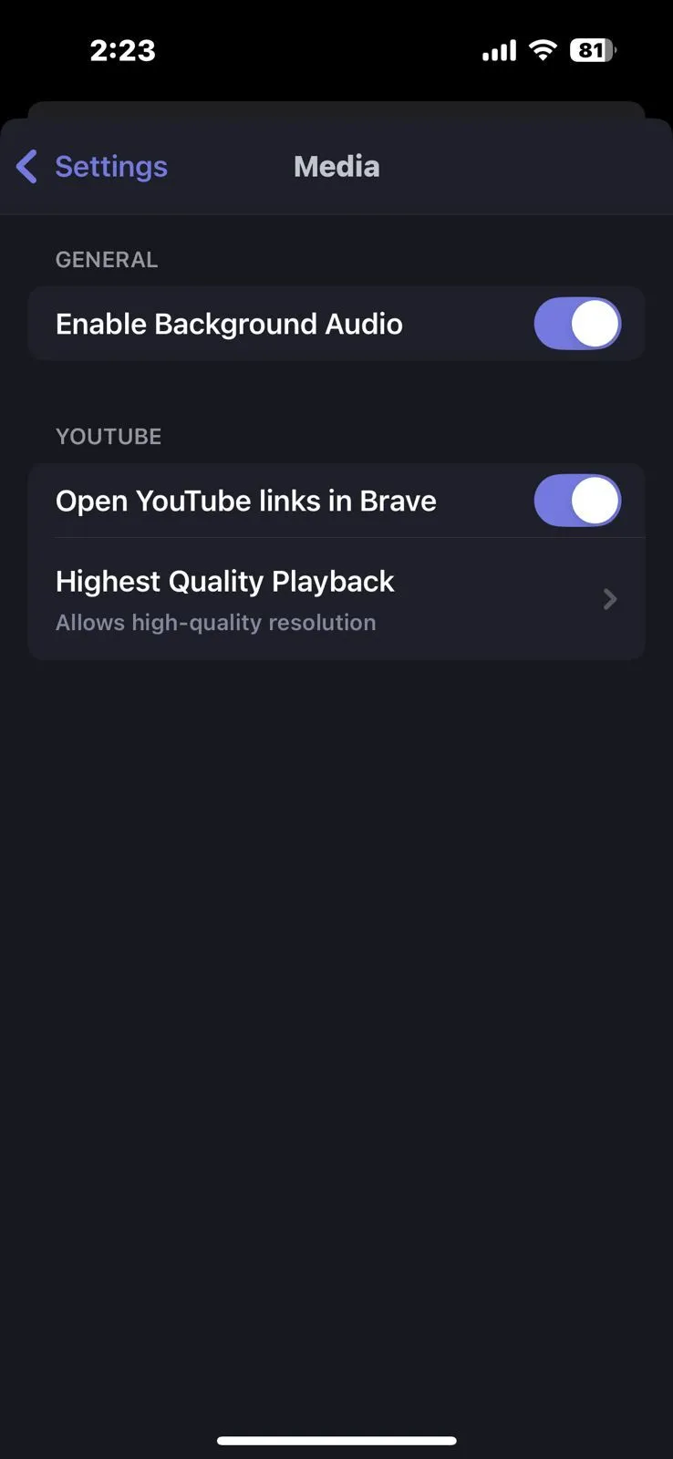 Tùy chọn 'Enable Background Audio' trong cài đặt Media của Brave, cho phép phát âm thanh YouTube khi tắt màn hình.