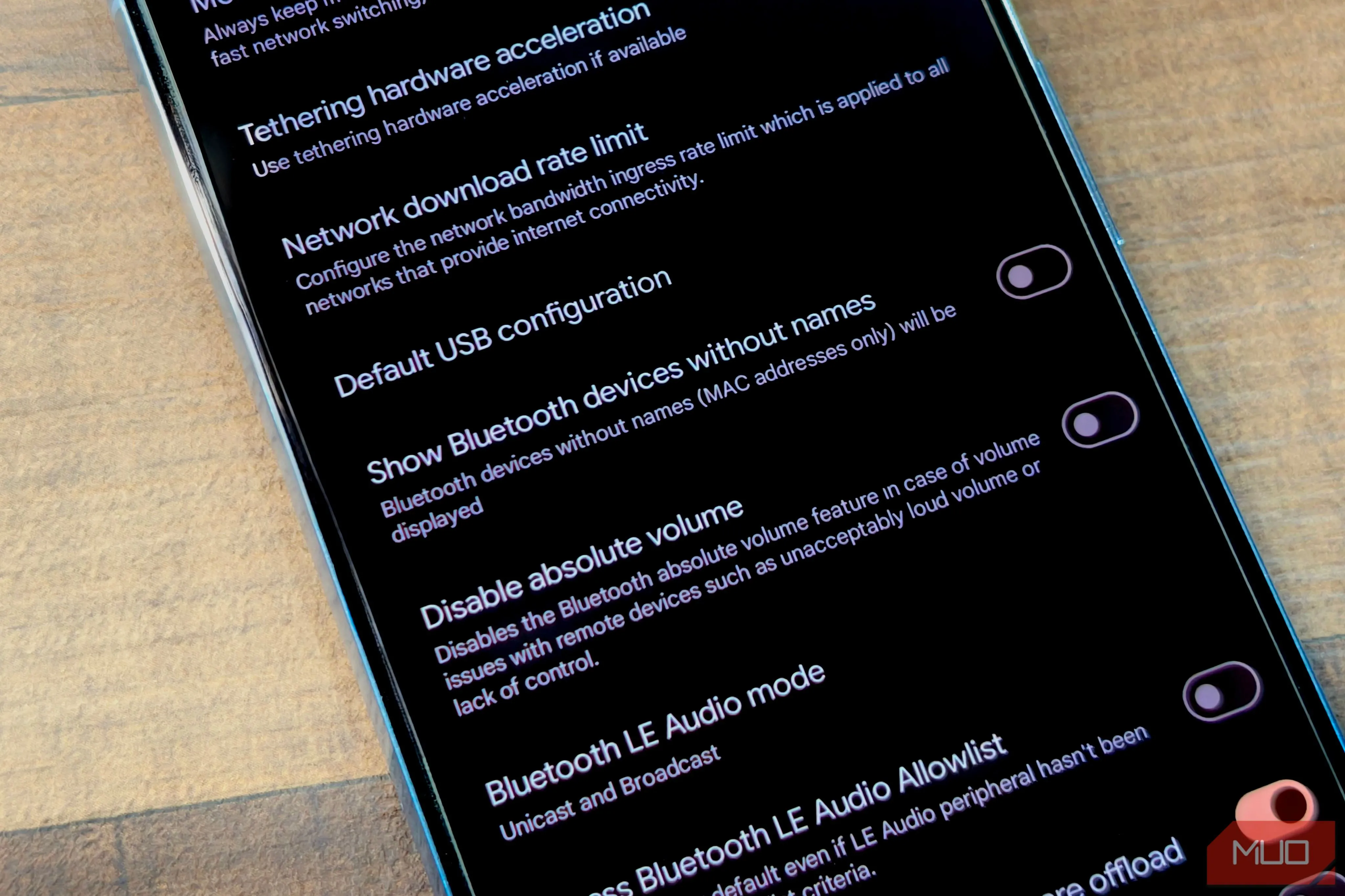Tùy chọn &quot;Hiển thị thiết bị Bluetooth không tên&quot; trong Developer Options của Pixel 8 Pro