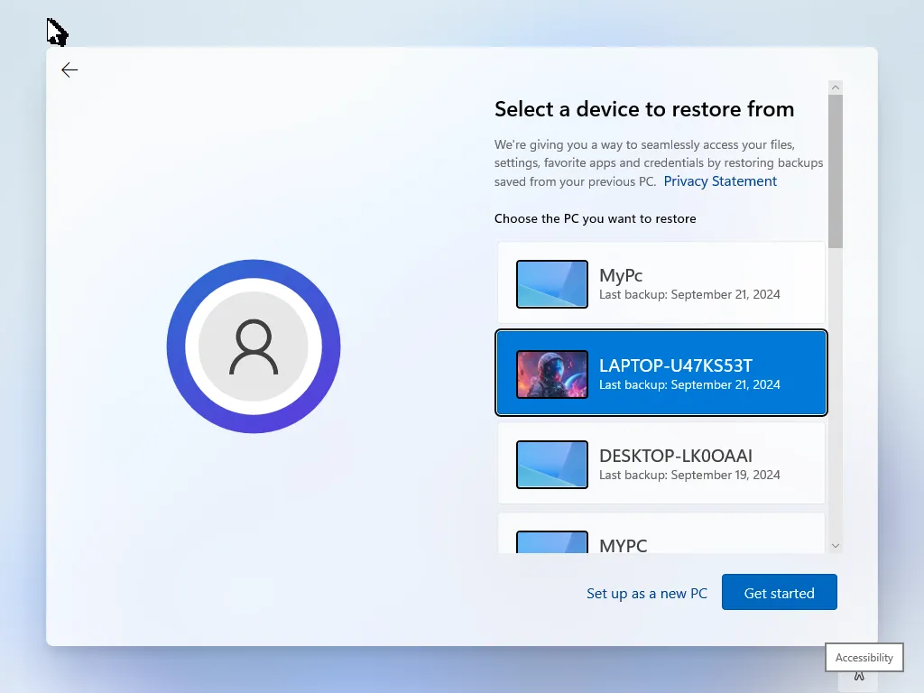 Tùy chọn khôi phục sao lưu từ đám mây OneDrive trong quá trình cài đặt Windows 11 mới, giúp phục hồi ứng dụng và cài đặt.