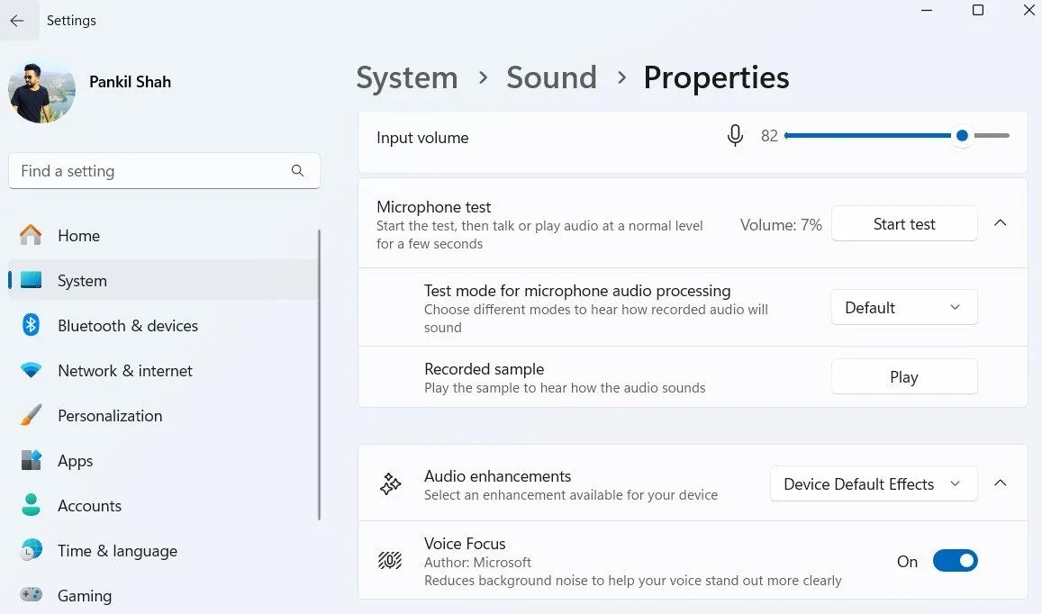 Tùy chọn kiểm tra microphone tích hợp trong cài đặt âm thanh Windows 11