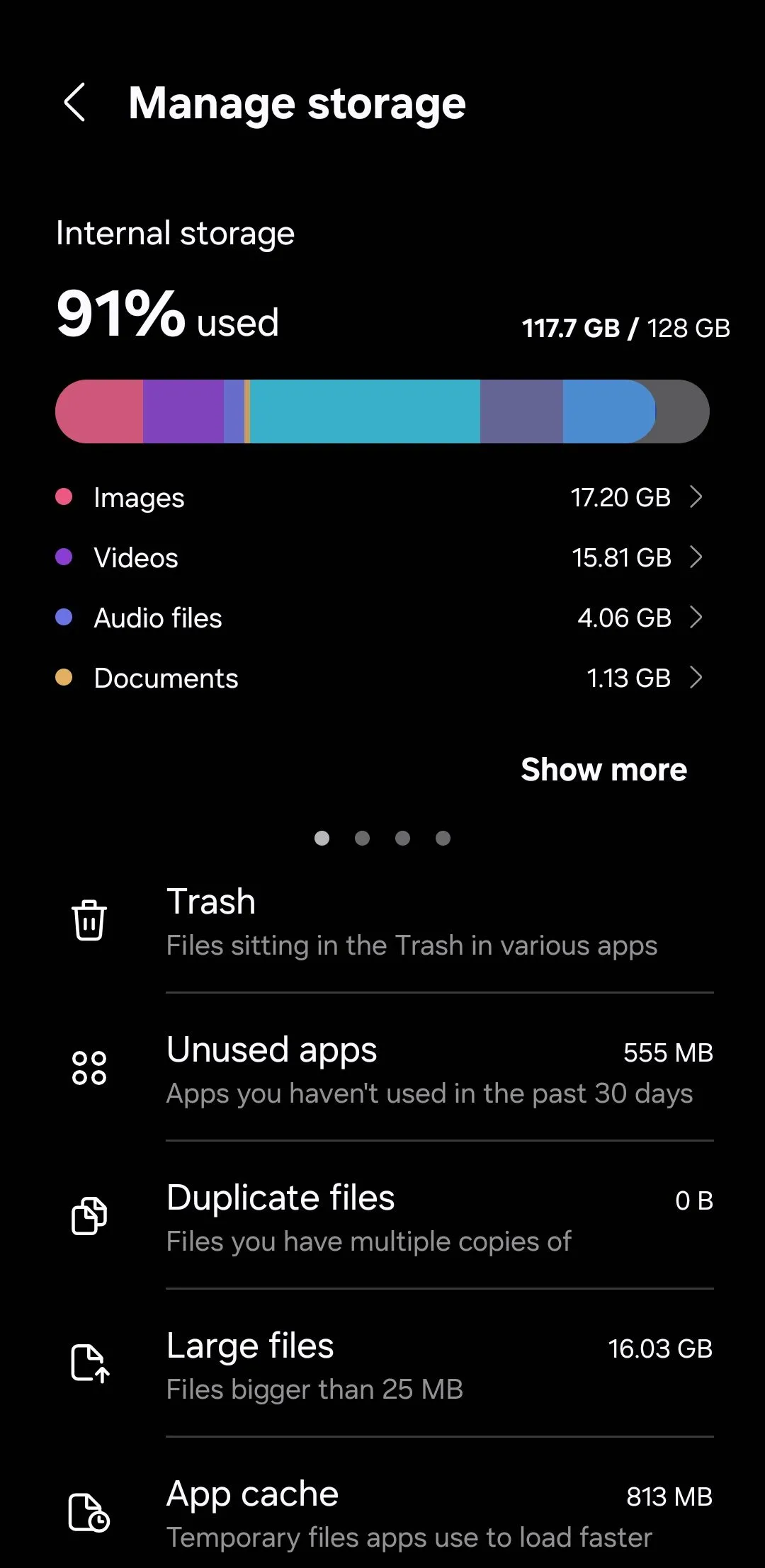Tùy chọn 'Large files' (Tệp lớn) trong menu quản lý bộ nhớ của Samsung
