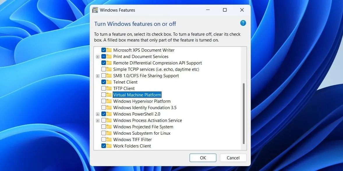Tùy chọn nền tảng máy ảo trong Windows Features để quản lý các tính năng hệ thống