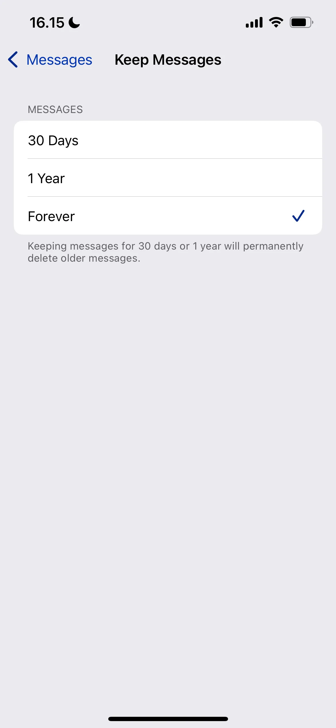 Tùy chọn thời gian lưu tin nhắn trong iCloud để tiết kiệm bộ nhớ iPhone.