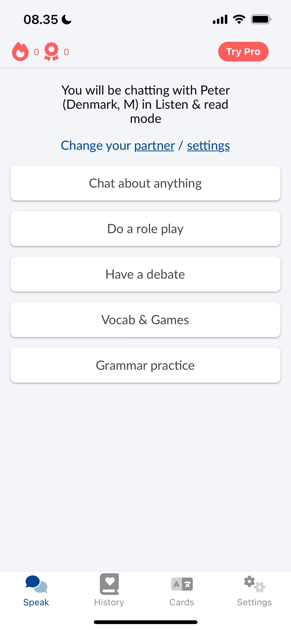 Ứng dụng LanguaTalk trên iOS hiển thị giao diện trò chuyện để học ngôn ngữ