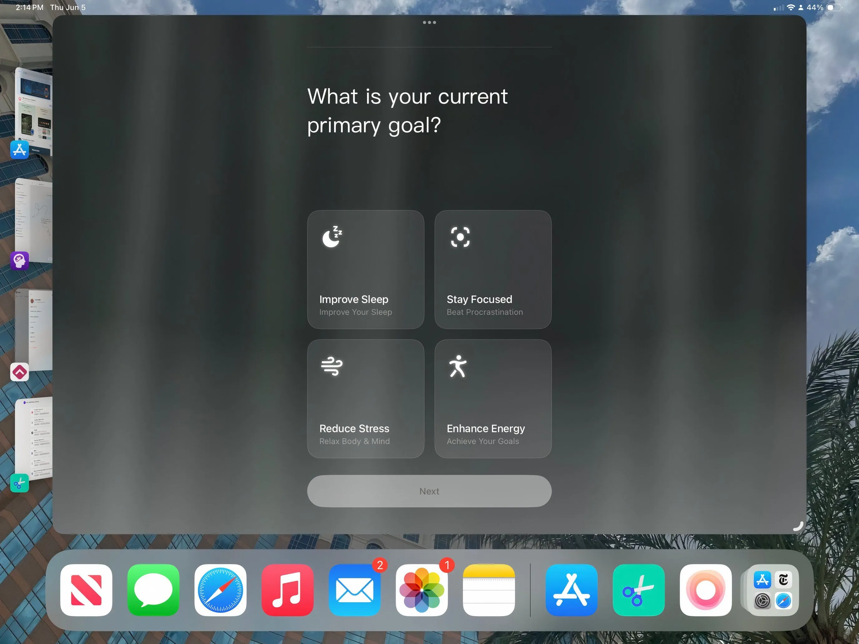 Ứng dụng TIDE trên iPad với màn hình thiền định, hiển thị đồng hồ đếm ngược và hình ảnh sóng biển, giúp tăng cường sự tập trung.