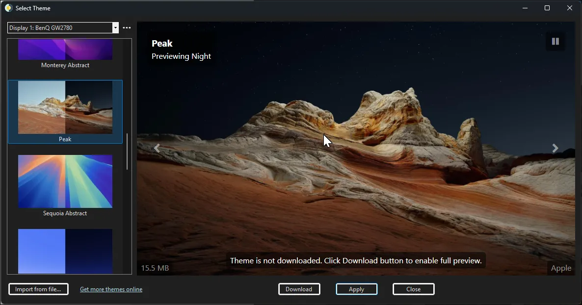 Ứng dụng WinDynamicDesktop với chủ đề Peak được chọn