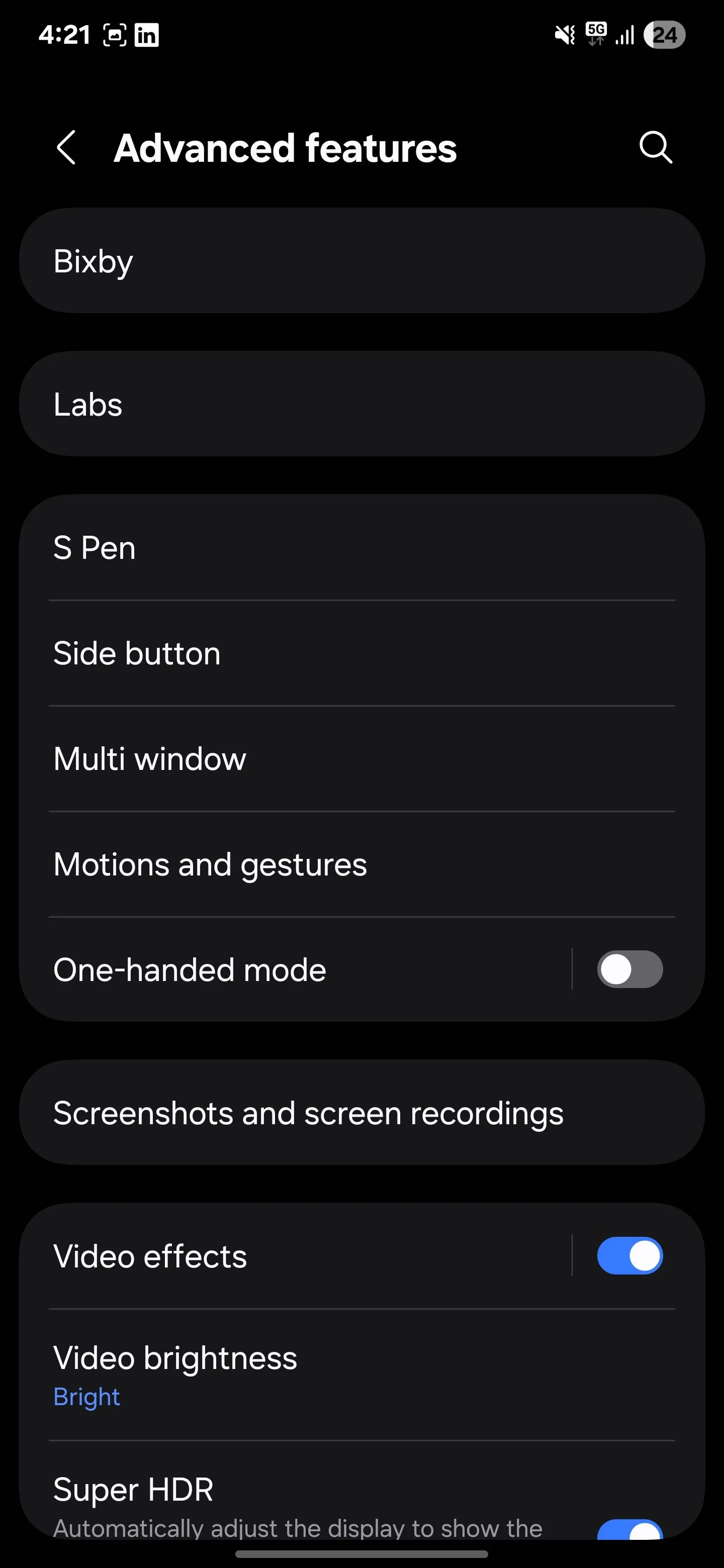 Vị trí menu Tính năng nâng cao trong cài đặt Samsung để tắt Bixby Voice Wake-Up