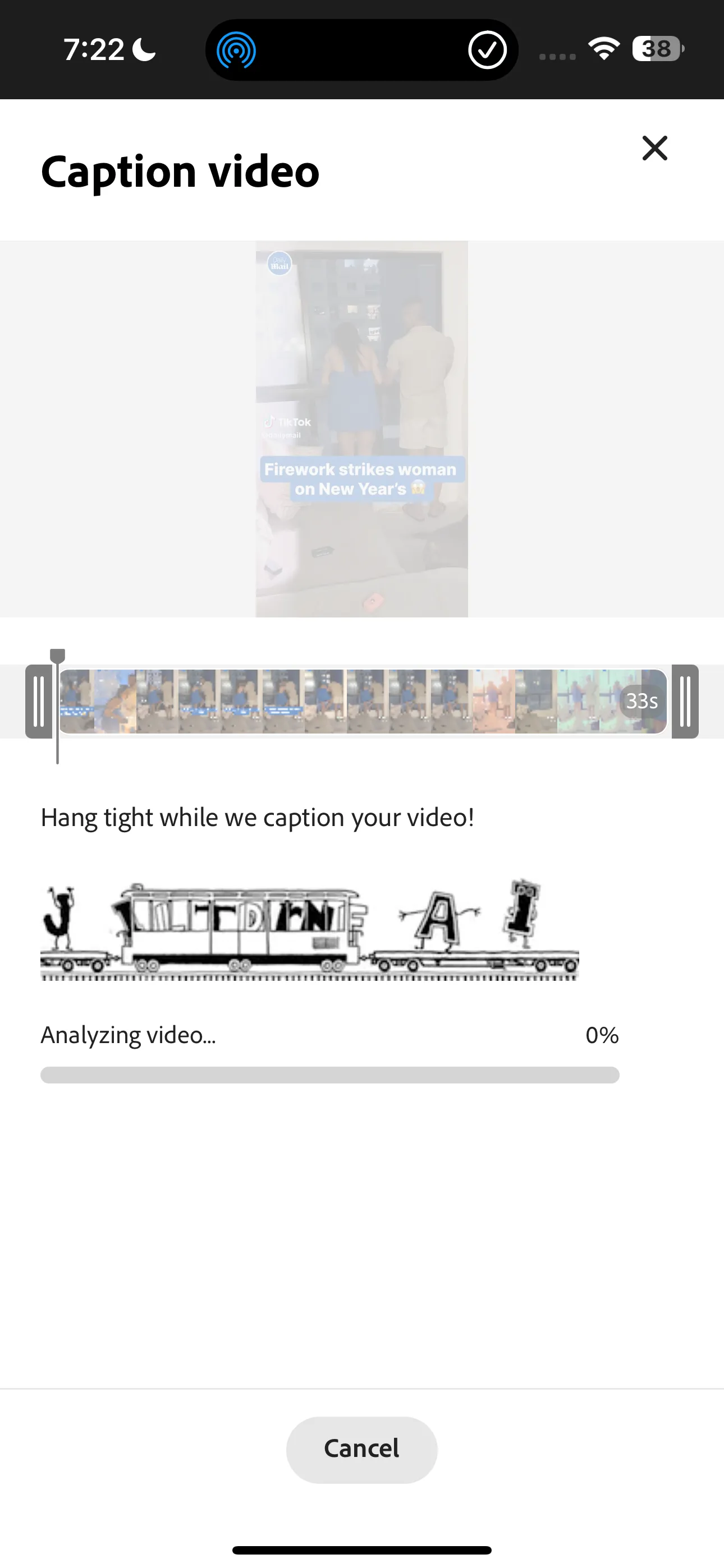 Video đang được Adobe Express xử lý để tự động thêm phụ đề, hiển thị tiến trình hoàn tất.