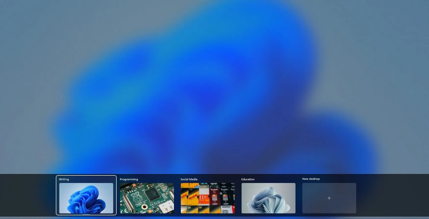 Xem các màn hình ảo với Task View trong Windows