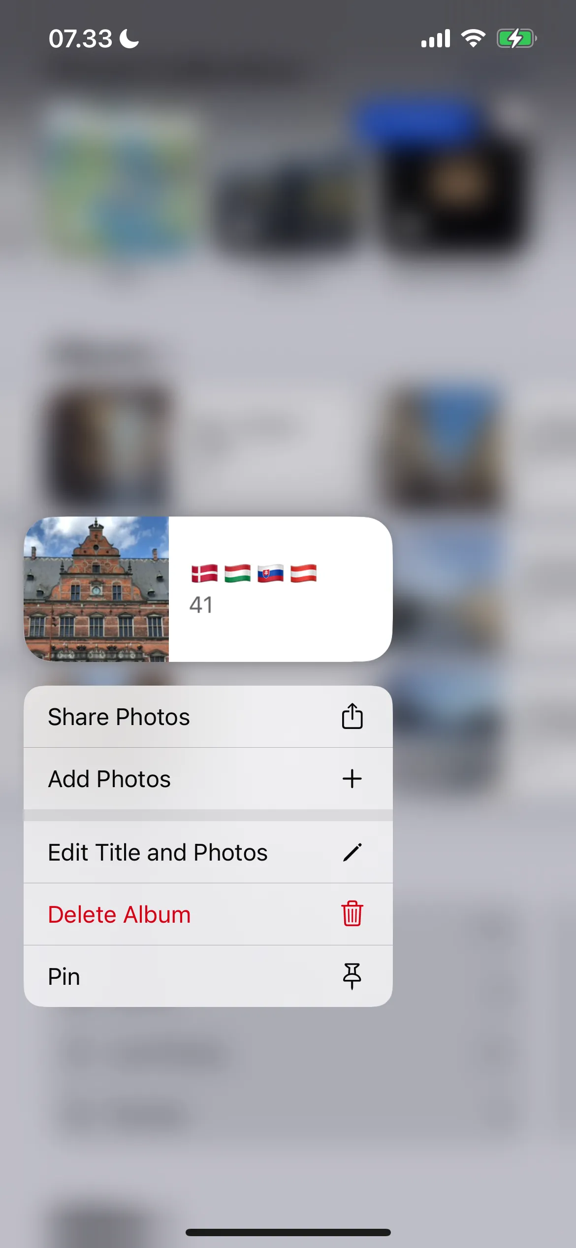 Xóa album ảnh trên iOS